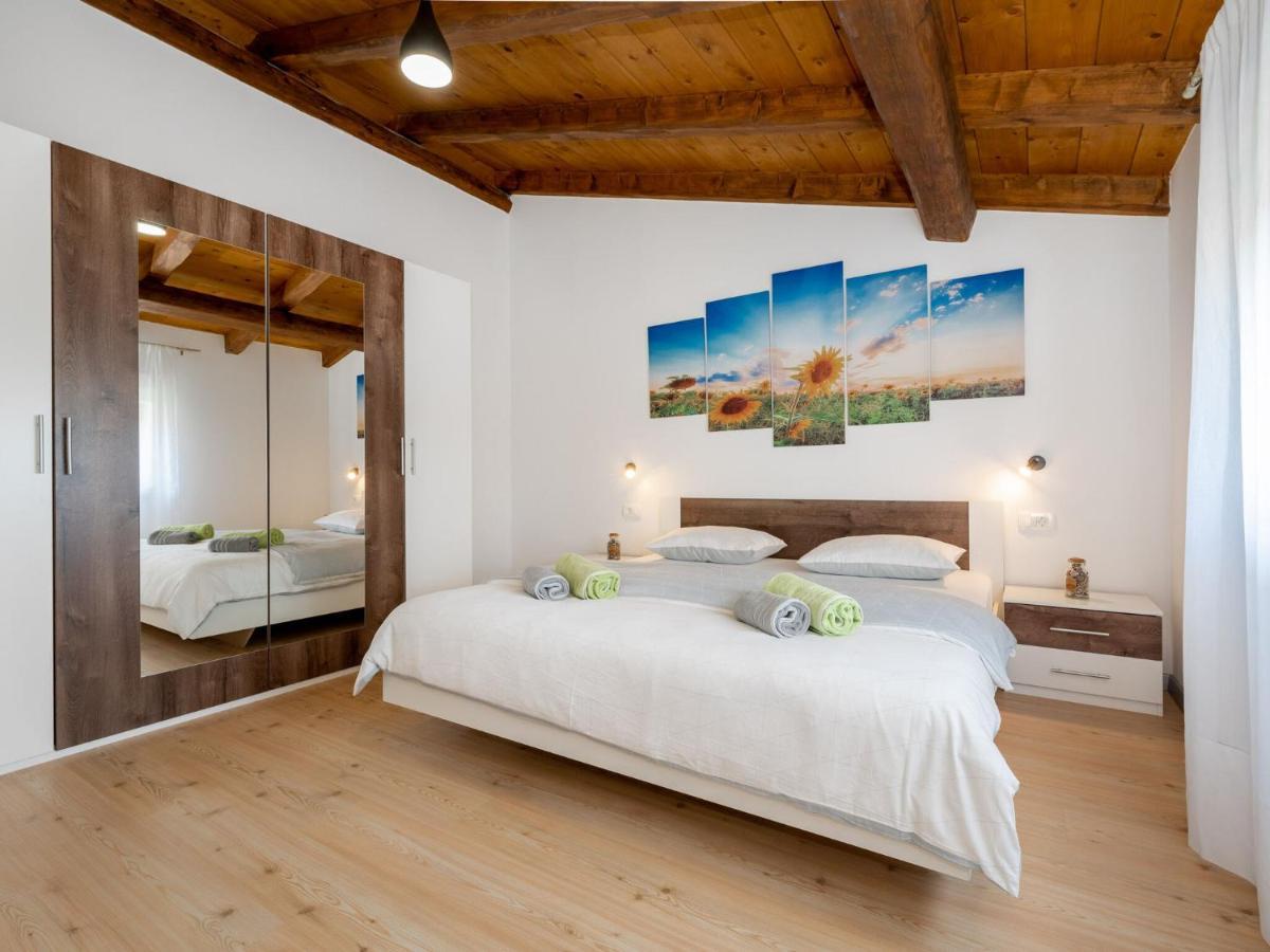 Tranquil Holiday Home In Labin With Private Swimming Pool Exterior foto